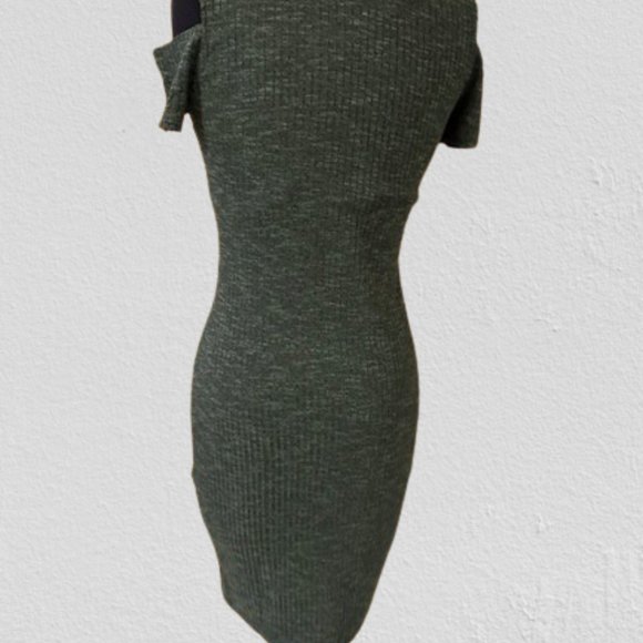 Cable Knit High Neck Cold Shoulder Body Con Dress - Picture 2 of 9